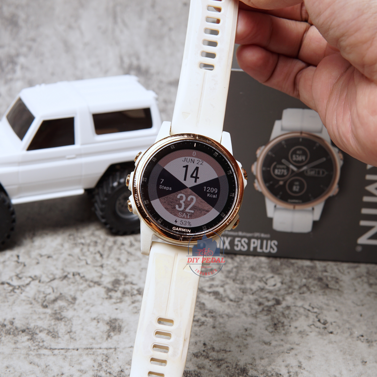 Garmin Fenix 5S Plus Sapphire Rose Gold Kode 1489