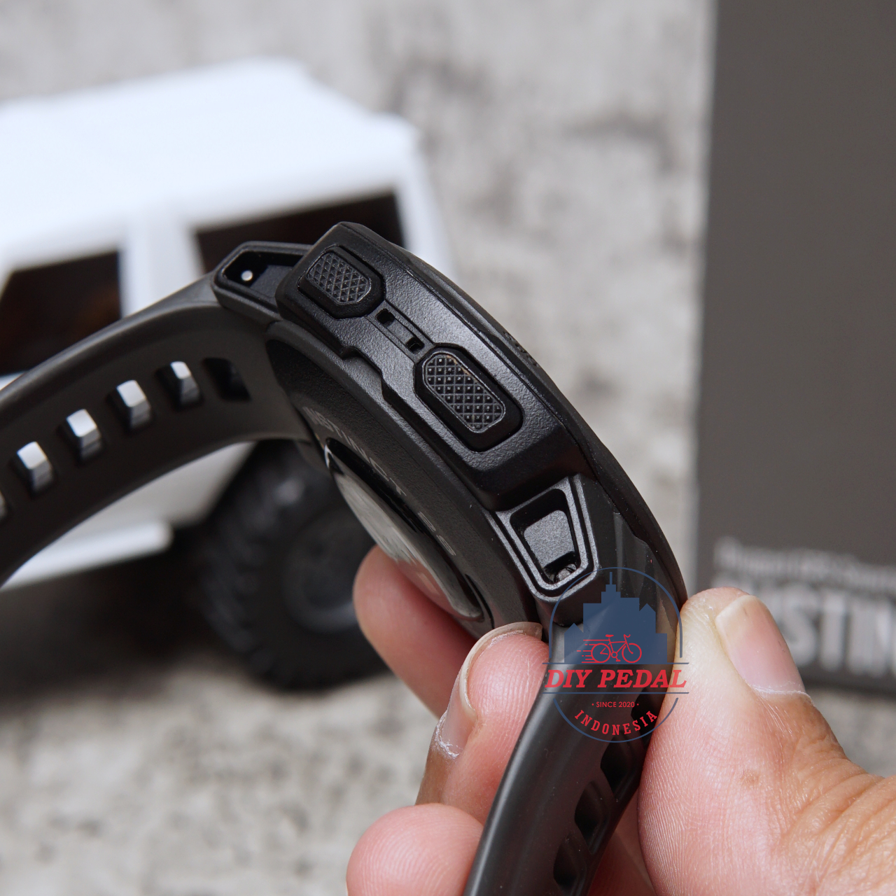 Garmin Instinct 2S Graphite Kode 7768 - Image 7