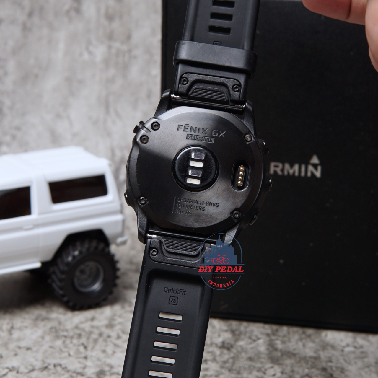 Garmin Fenix 6X Sapphire Carbon DLC - Kode 8725 - Image 3