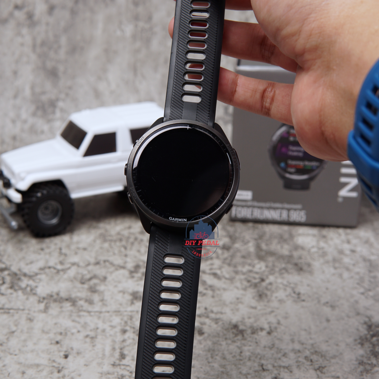 Jual Garmin Forerunner 965 Black , DIY Pedal Indonesia Lokasi Yogyakarta. Pusat Garmin Terbaik se Indonesia.