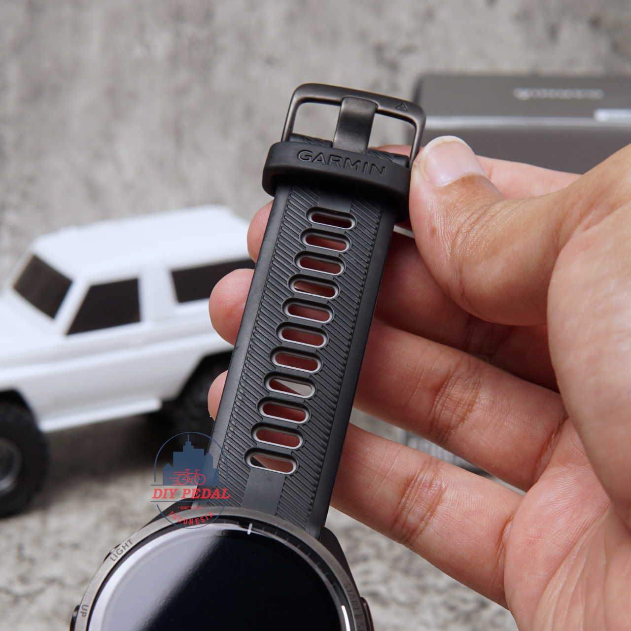 Jual Garmin Forerunner 965 Black , DIY Pedal Indonesia Lokasi Yogyakarta. Pusat Garmin Terbaik se Indonesia.