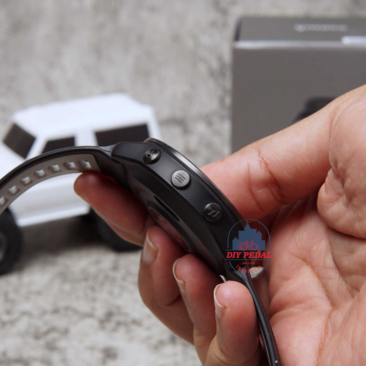 Jual Garmin Forerunner 965 Black , DIY Pedal Indonesia Lokasi Yogyakarta. Pusat Garmin Terbaik se Indonesia.