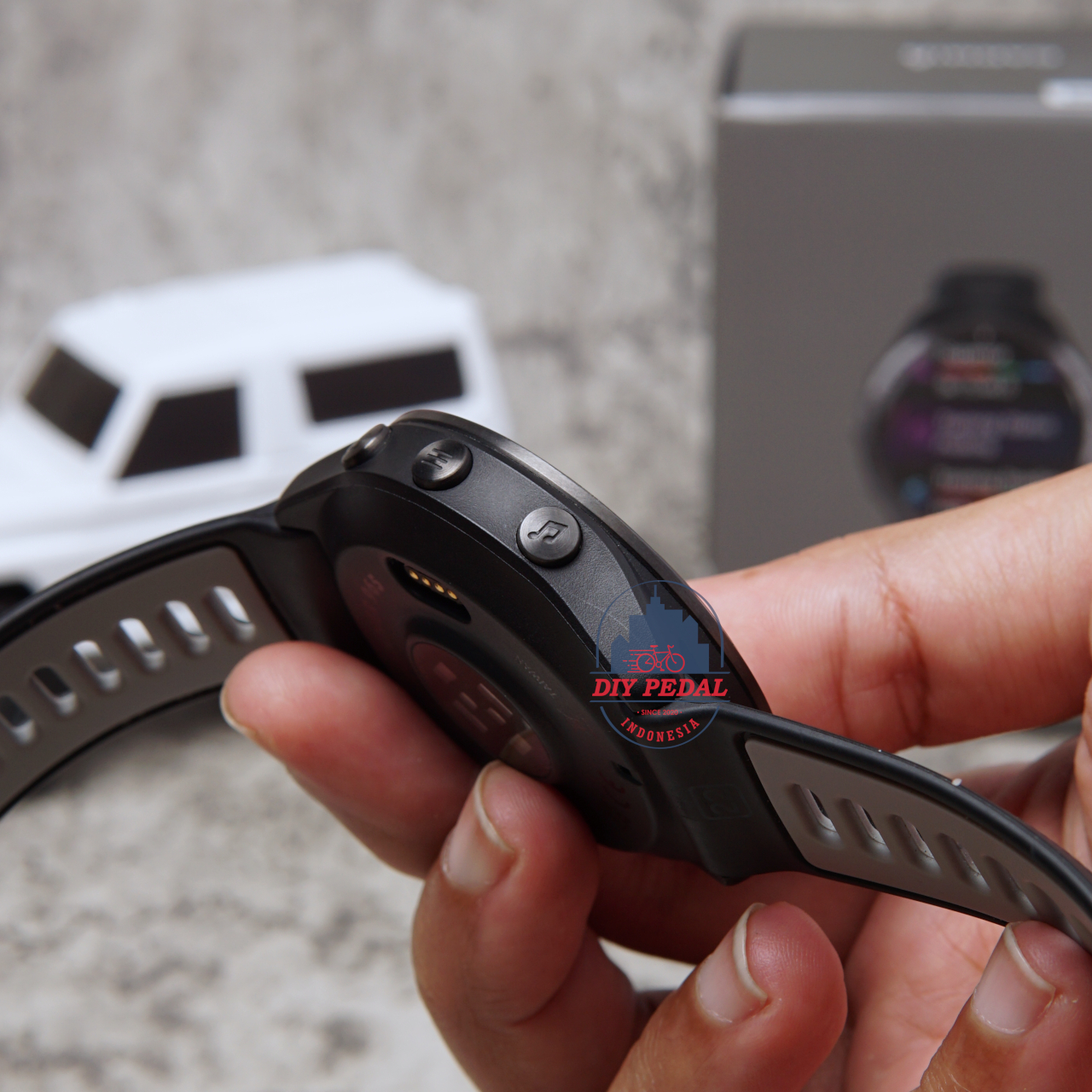 Jual Garmin Forerunner 965 Black , DIY Pedal Indonesia Lokasi Yogyakarta. Pusat Garmin Terbaik se Indonesia.