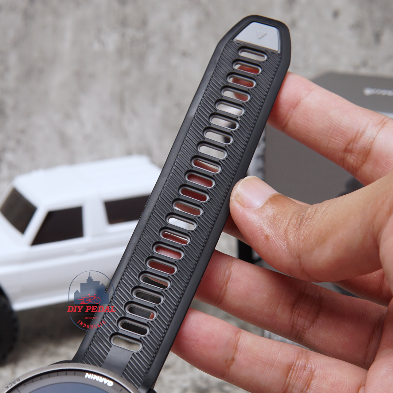 Jual Garmin Forerunner 965 Black, DIY Pedal Indonesia Lokasi Yogyakarta. Pusat Garmin Terbaik se Indonesia.