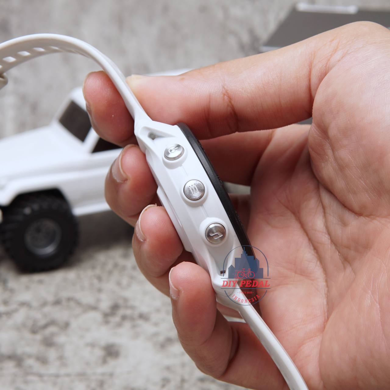 Jual GarminForerunner 955 Whitestone, DIY Pedal Indonesia Lokasi Yogyakarta. Pusat Garmin Terbaik se Indonesia.