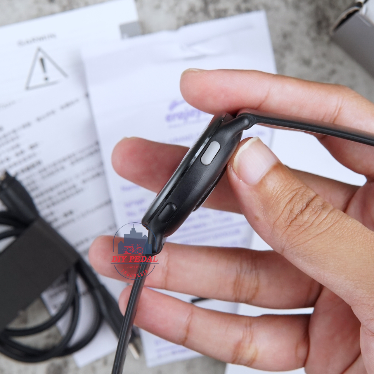 Jual Garmin Vivoactive 5 Black, DIY Pedal Indonesia Lokasi Yogyakarta. Pusat Garmin Terbaik se Indonesia.