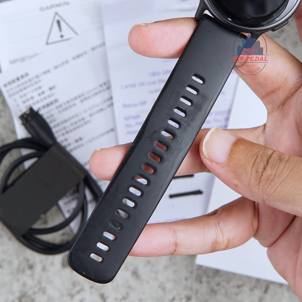 Jual Garmin Vivoactive 5 Black, DIY Pedal Indonesia Lokasi Yogyakarta. Pusat Garmin Terbaik se Indonesia.