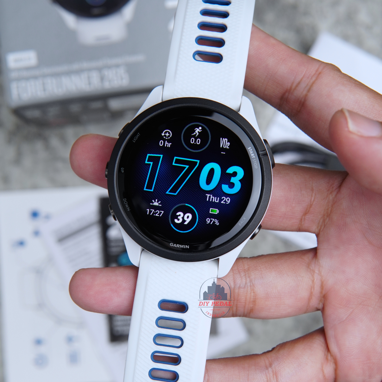 Jual Garmin Forerunner 265 White , DIY Pedal Indonesia Lokasi Yogyakarta. Pusat Garmin Terbaik se Indonesia.