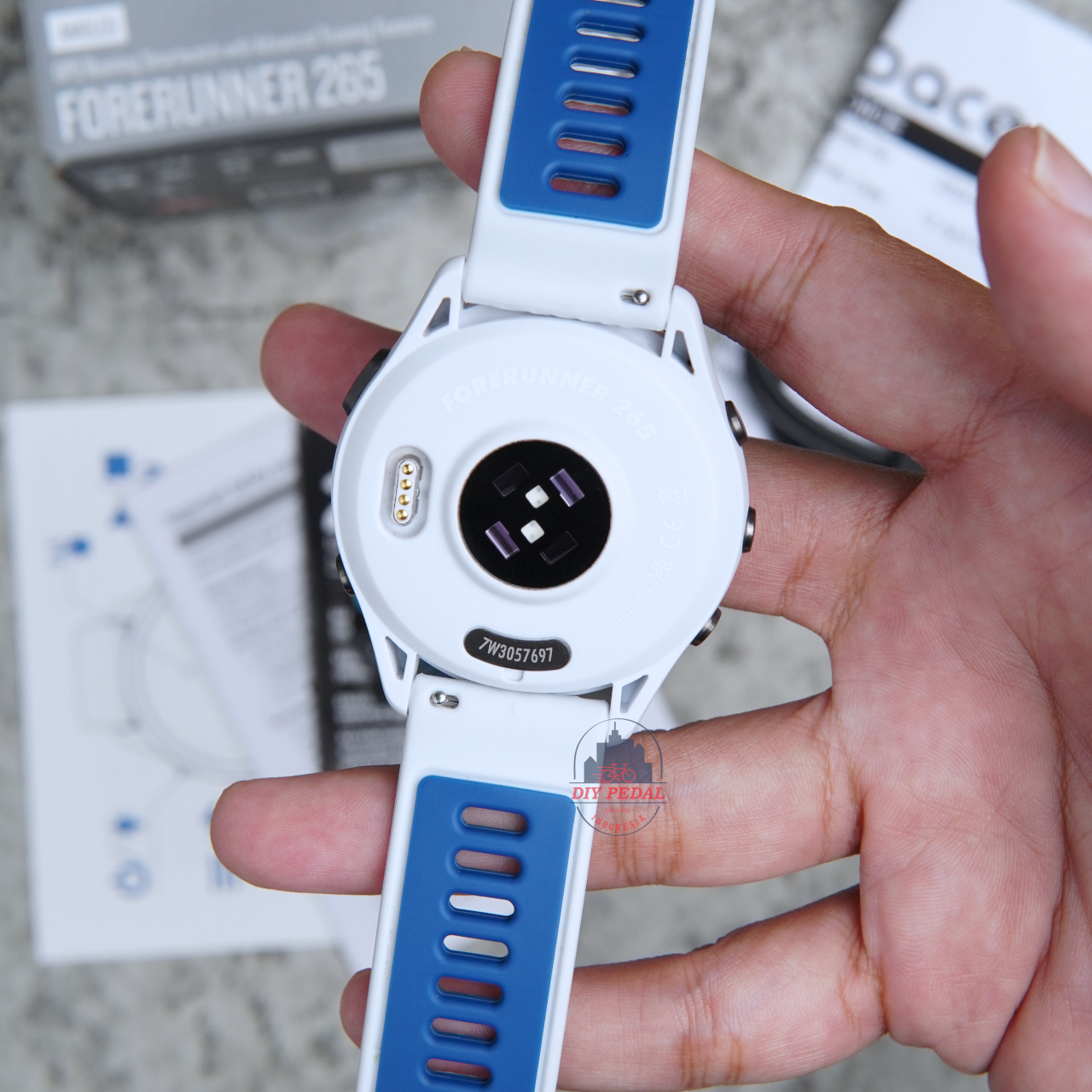 Jual Garmin Forerunner 265 White , DIY Pedal Indonesia Lokasi Yogyakarta. Pusat Garmin Terbaik se Indonesia.