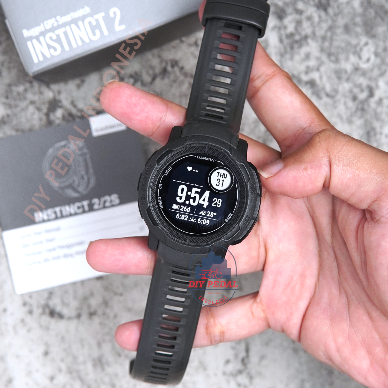 JualGarmin Instinct 2 Graphite, DIY Pedal Indonesia Lokasi Yogyakarta. Pusat Garmin Terbaik se Indonesia.