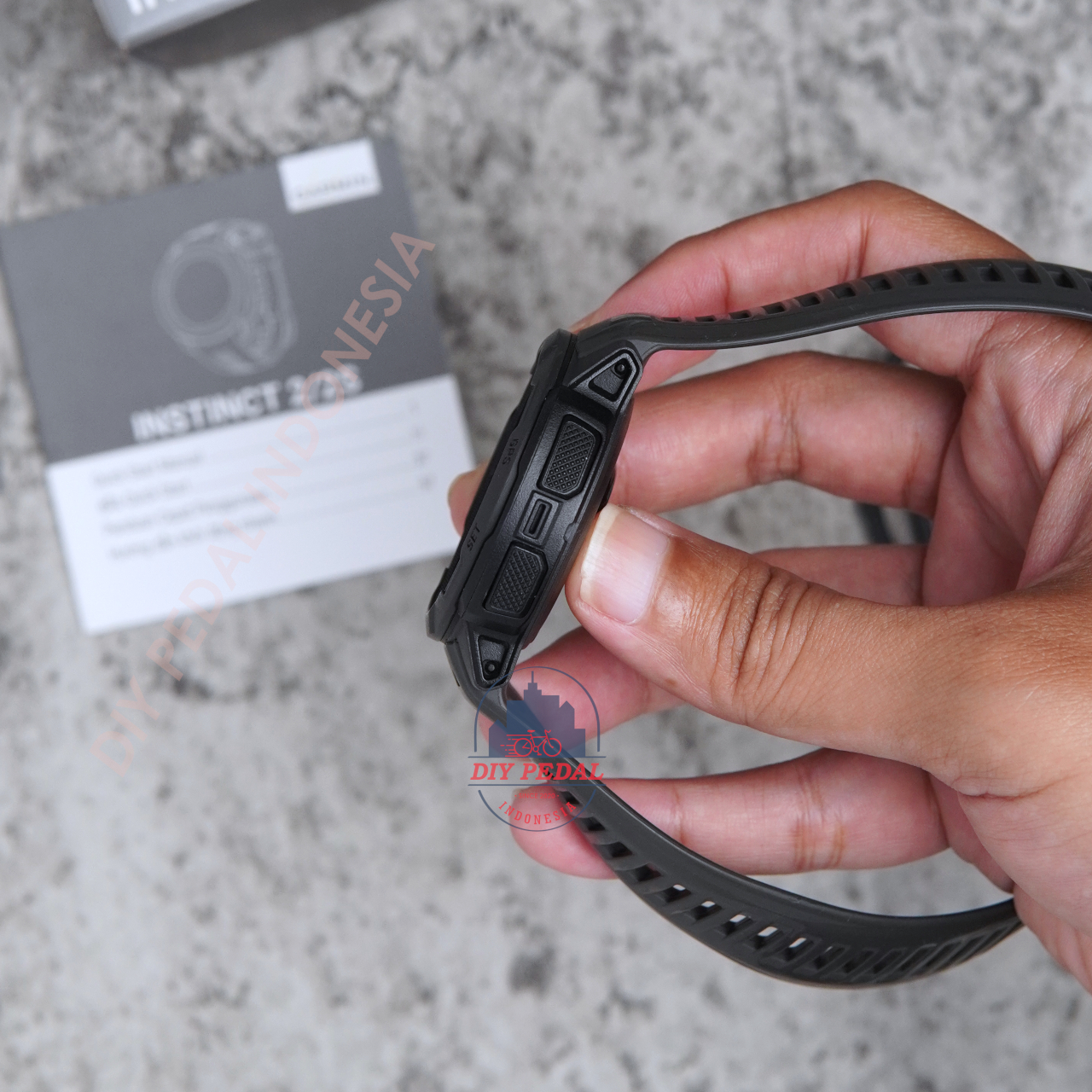 JualGarmin Instinct 2 Graphite, DIY Pedal Indonesia Lokasi Yogyakarta. Pusat Garmin Terbaik se Indonesia.