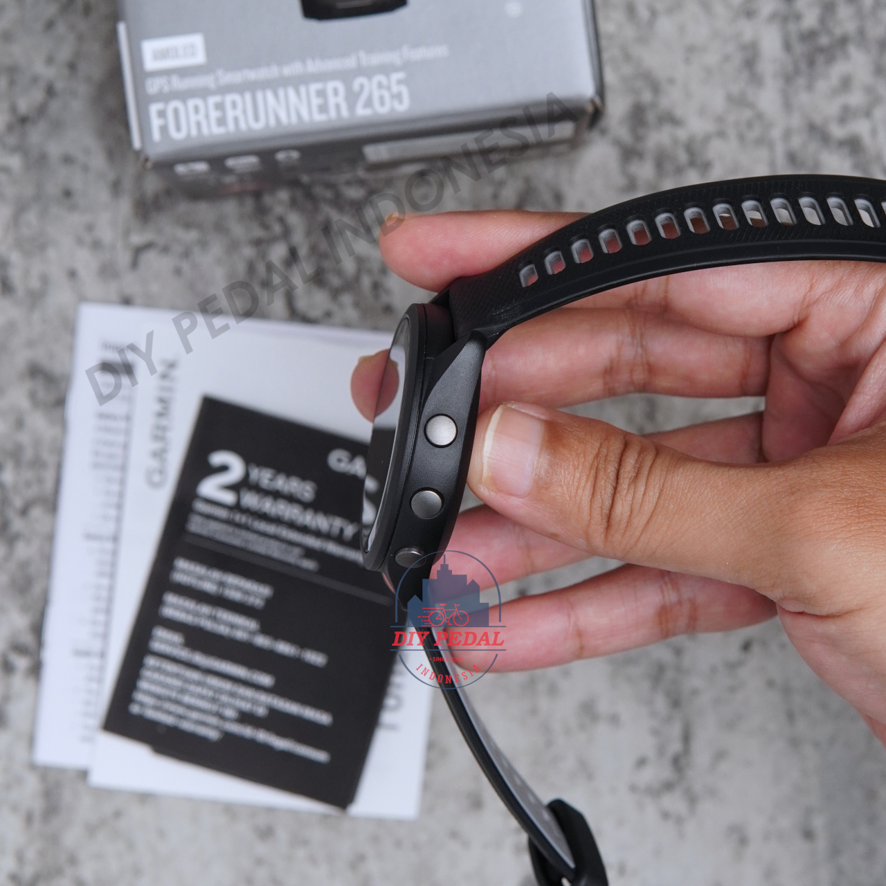 Jual Garmin Forerunner 265 Black, DIY Pedal Indonesia Lokasi Yogyakarta. Pusat Garmin Terbaik se Indonesia.