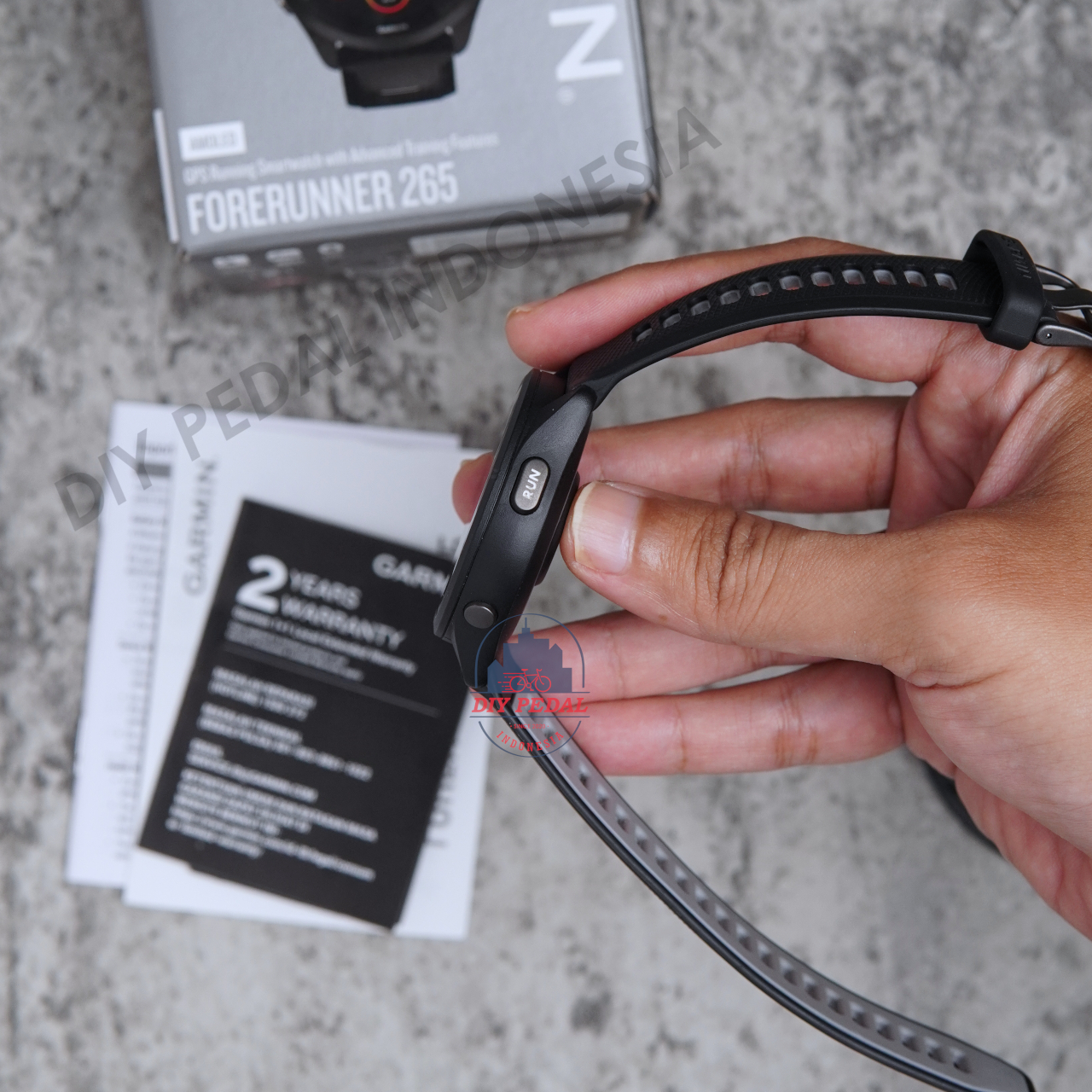 Jual Garmin Forerunner 265 Black, DIY Pedal Indonesia Lokasi Yogyakarta. Pusat Garmin Terbaik se Indonesia.