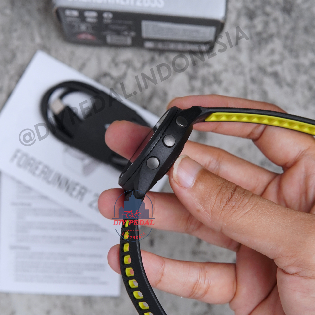 Jual Garmin Forerunner 265s Black DIY Pedal Indonesia Lokasi Yogyakarta. Pusat Garmin Terbaik se Indonesia.