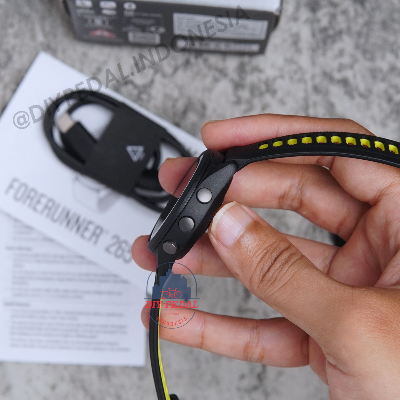 Jual Garmin Forerunner 265s Black DIY Pedal Indonesia Lokasi Yogyakarta. Pusat Garmin Terbaik se Indonesia.