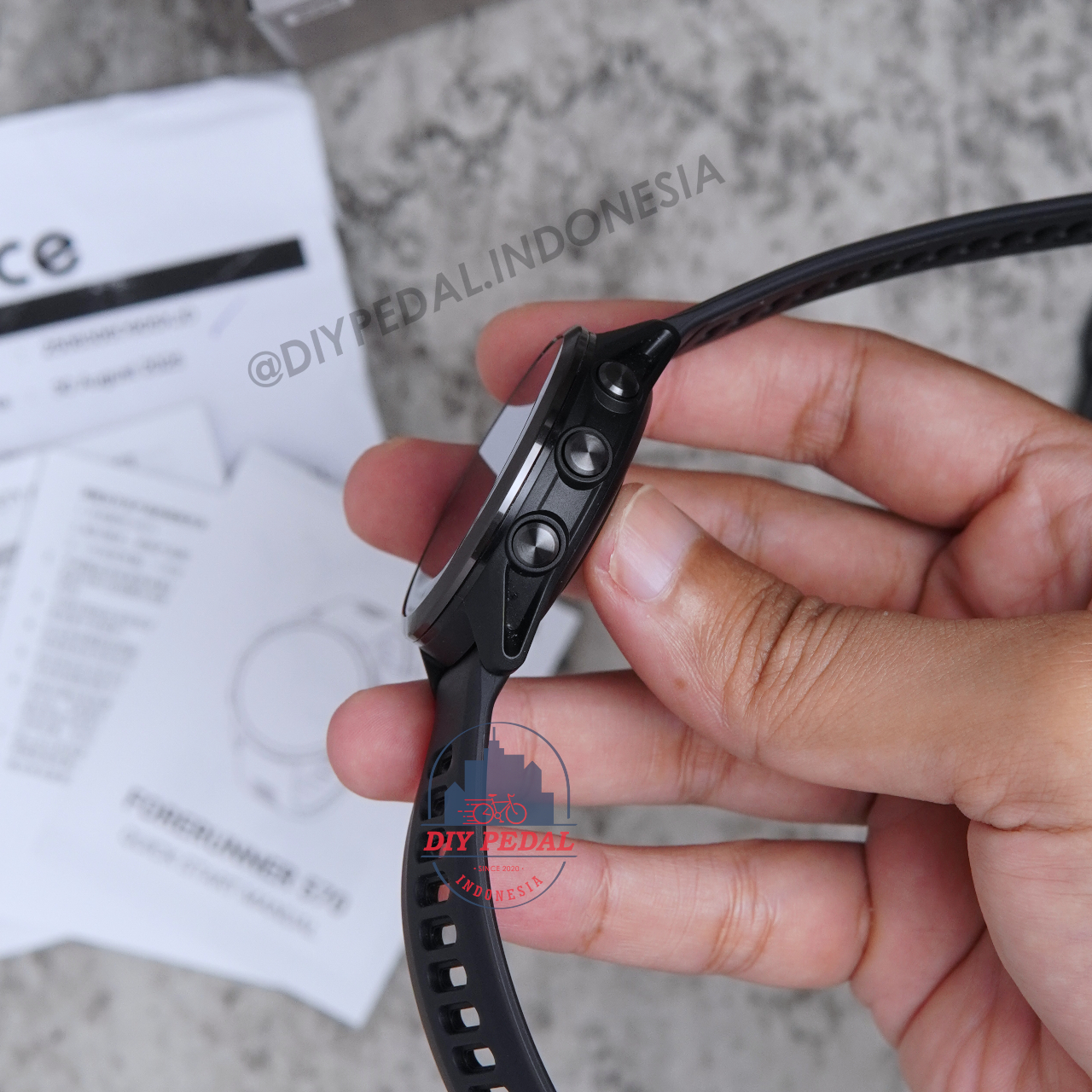 Jual Garmin Forerunner 570 42mm, DIY Pedal Indonesia Lokasi Yogyakarta. Pusat Garmin Terbaik se Indonesia.