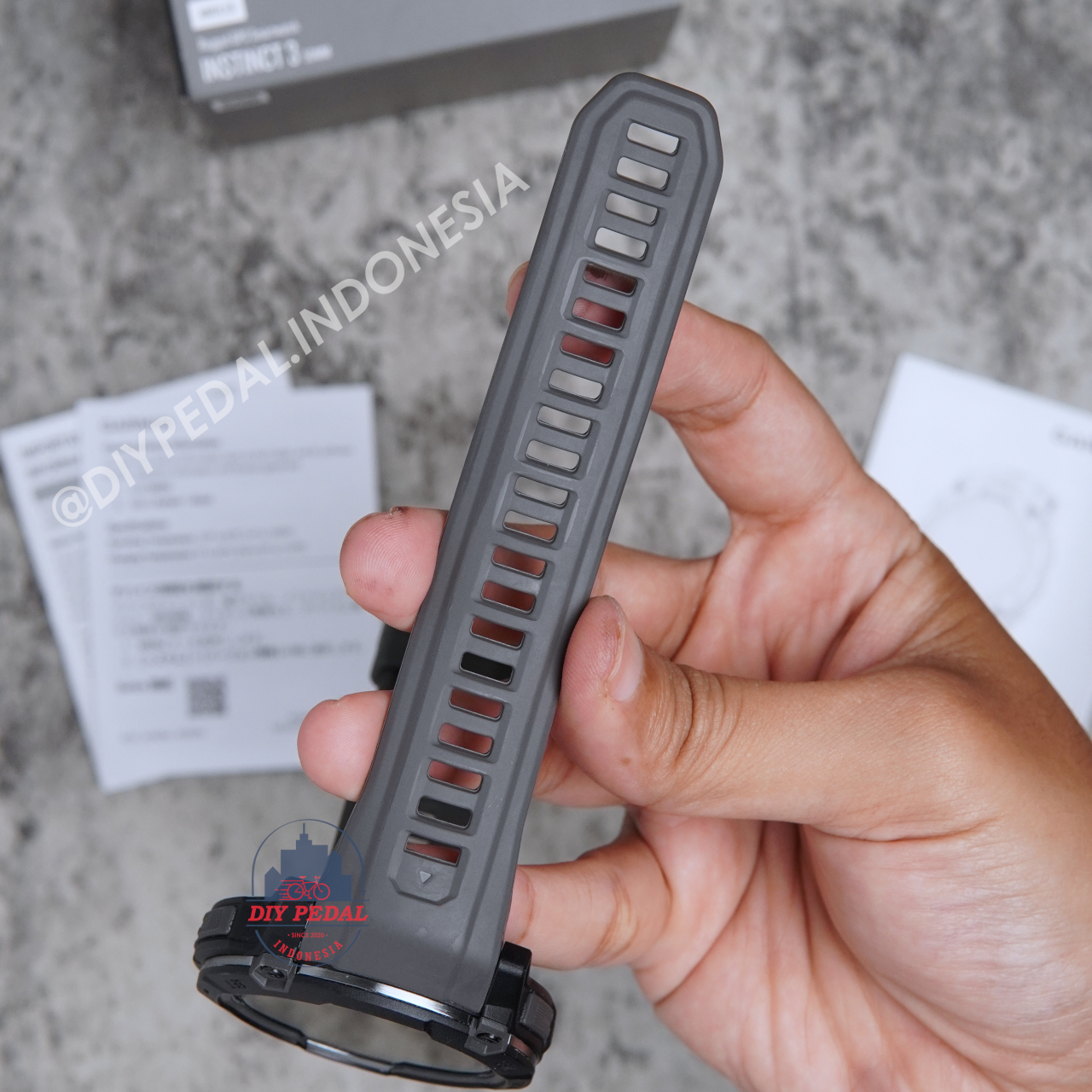 Jual Garmin Instinct 3 Amoled 50mm, DIY Pedal Indonesia Lokasi Yogyakarta. Pusat Garmin Terbaik se Indonesia.
