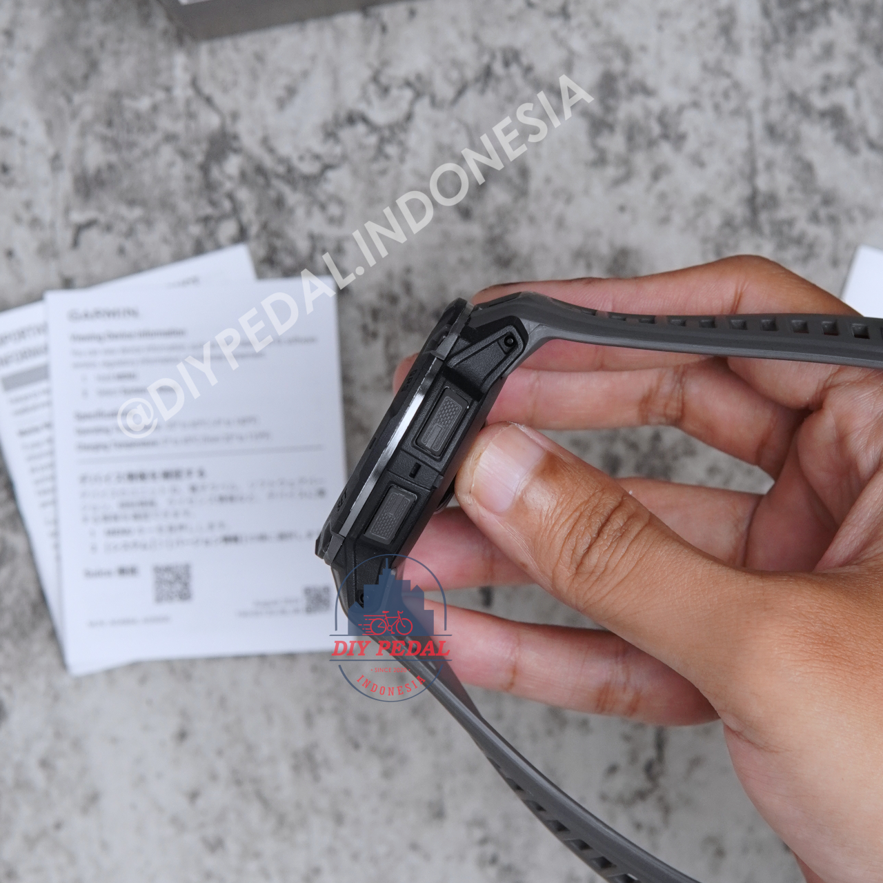 Jual Garmin Instinct 3 Amoled 50mm, DIY Pedal Indonesia Lokasi Yogyakarta. Pusat Garmin Terbaik se Indonesia.