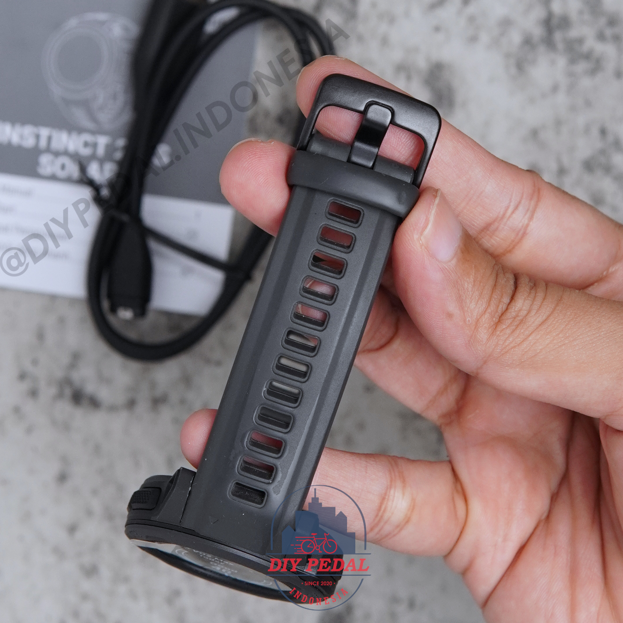 Garmin Instinct 2s Solar Graphite - Kode 9305 - Image 5