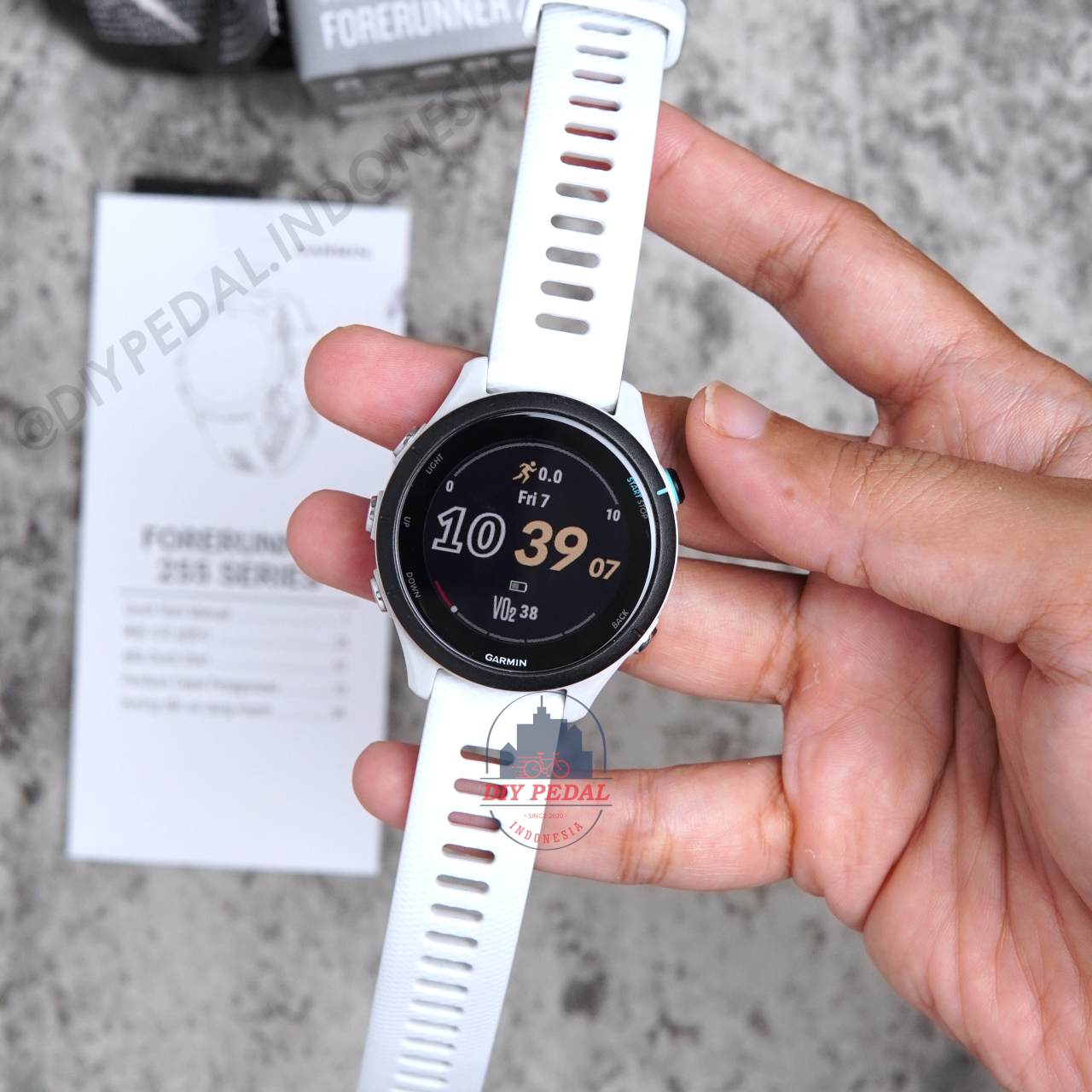 Jual Garmin Forerunner 255s Music Whitestone, DIY Pedal Indonesia Lokasi Yogyakarta. Pusat Garmin Terbaik se Indonesia.
