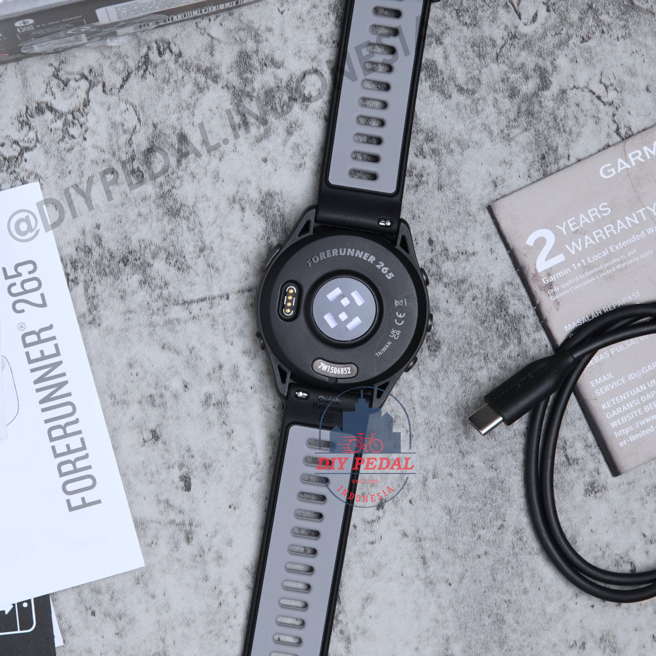 Jual Garmin Forerunner 265 Black, DIY Pedal Indonesia Lokasi Yogyakarta. Pusat Garmin Terbaik se Indonesia.