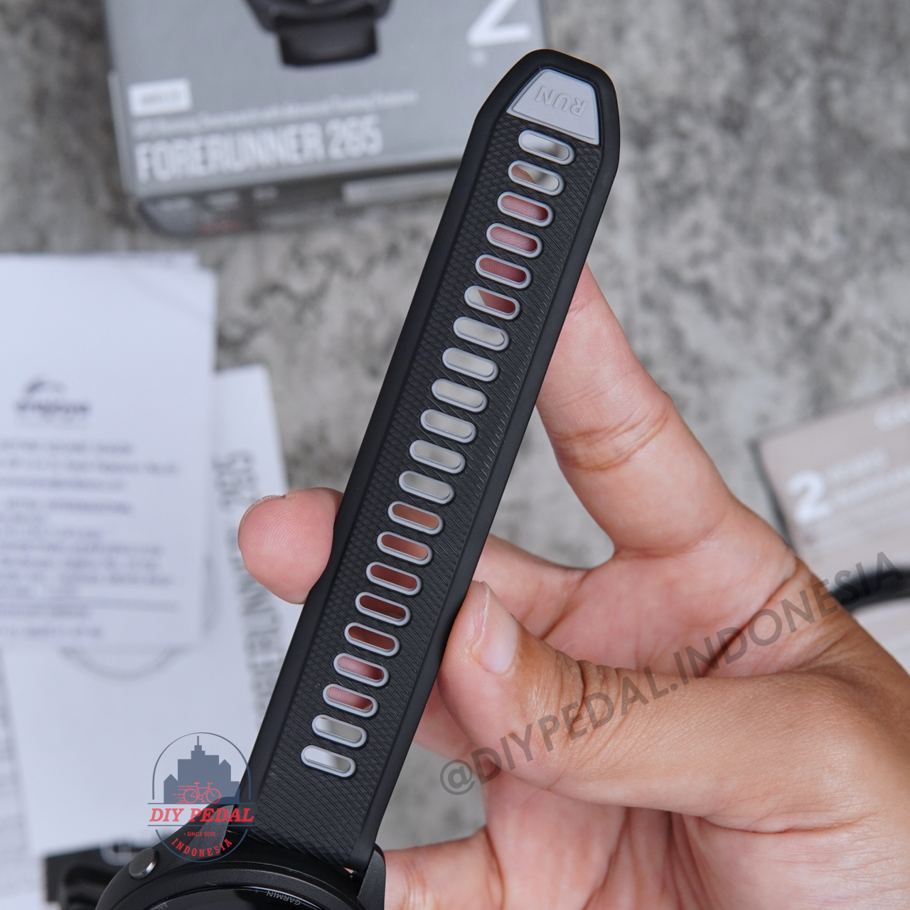 Jual Garmin Forerunner 265 Black, DIY Pedal Indonesia Lokasi Yogyakarta. Pusat Garmin Terbaik se Indonesia.