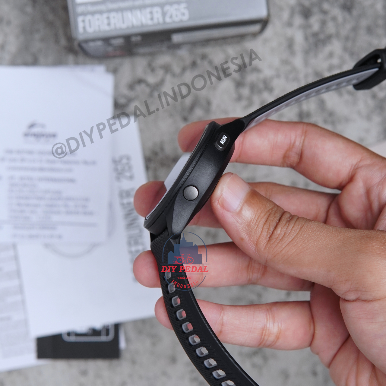 Jual Garmin Forerunner 265 Black, DIY Pedal Indonesia Lokasi Yogyakarta. Pusat Garmin Terbaik se Indonesia.