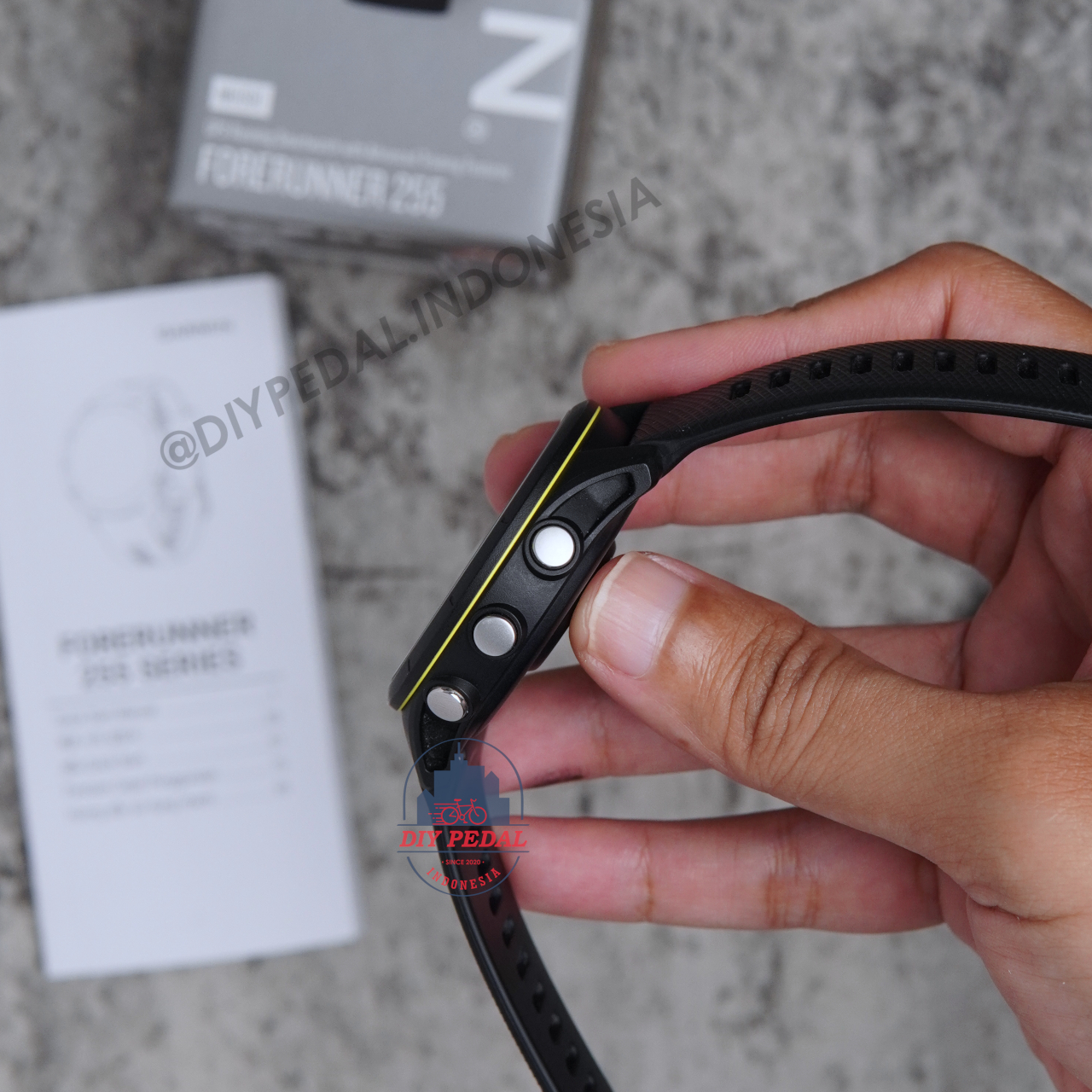 Jual Garmin Forerunner 255 Music Black, DIY Pedal Indonesia Lokasi Yogyakarta. Pusat Garmin Terbaik se Indonesia.