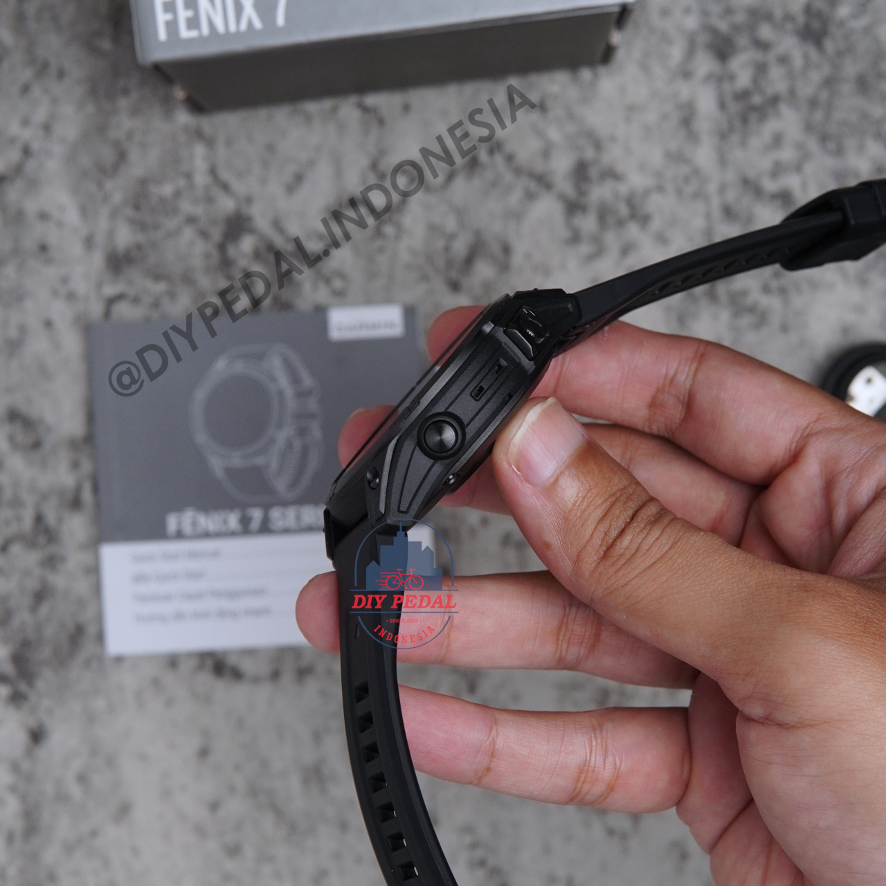 Jual Garmin Fenix 7 Sapphire Solar, DIY Pedal Indonesia Lokasi Yogyakarta. Pusat Garmin Terbaik se Indonesia.