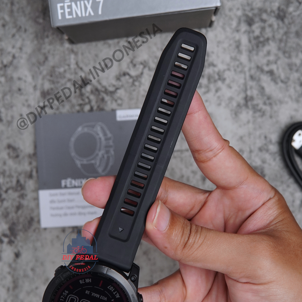 Jual Garmin Fenix 7 Sapphire Solar, DIY Pedal Indonesia Lokasi Yogyakarta. Pusat Garmin Terbaik se Indonesia.