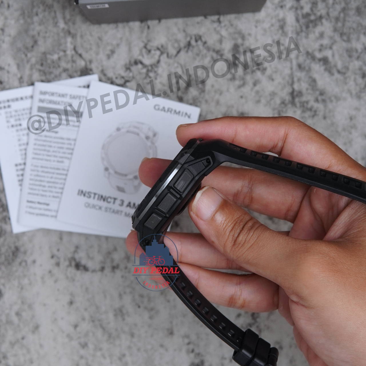 Jual Garmin Instinct 3 Amoled 45mm Black, DIY Pedal Indonesia Lokasi Yogyakarta. Pusat Garmin Terbaik se Indonesia.