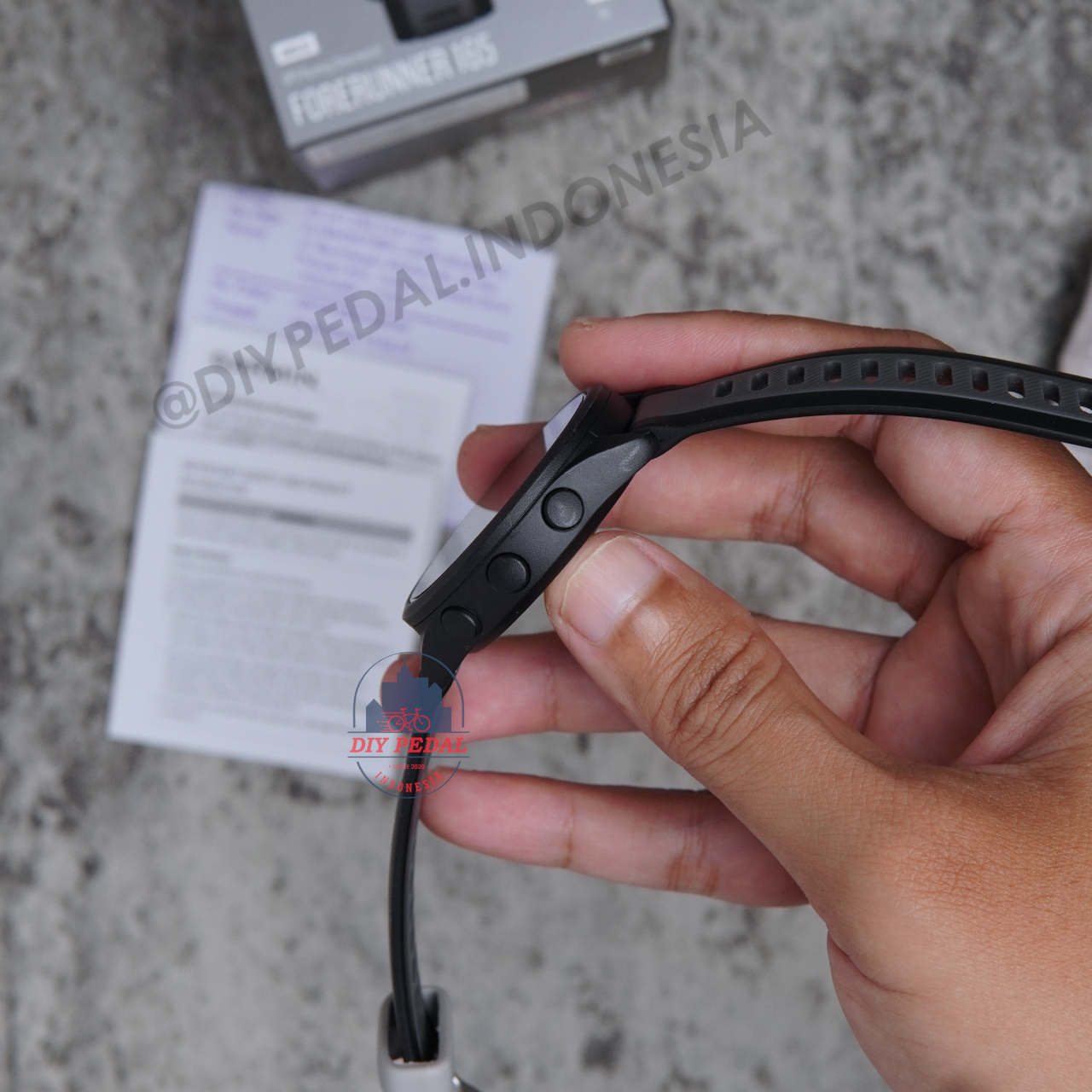 Jual Garmin Forerunner 165 Non Music Black, DIY Pedal Indonesia Lokasi Yogyakarta. Pusat Garmin Terbaik se Indonesia.