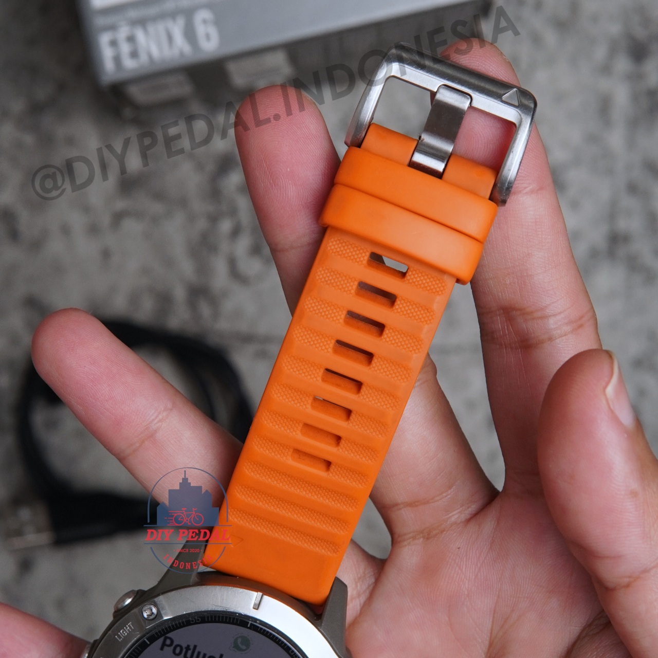 Jual Garmin Fenix 6 Sapphire Titanium, DIY Pedal Indonesia Lokasi Yogyakarta. Pusat Garmin Terbaik se Indonesia.