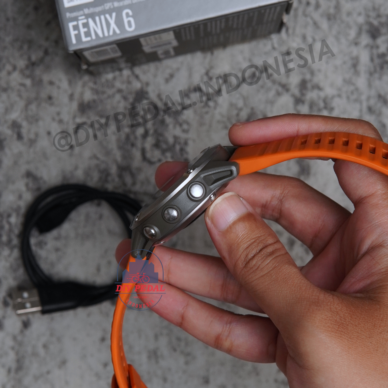 Jual Garmin Fenix 6 Sapphire Titanium, DIY Pedal Indonesia Lokasi Yogyakarta. Pusat Garmin Terbaik se Indonesia.