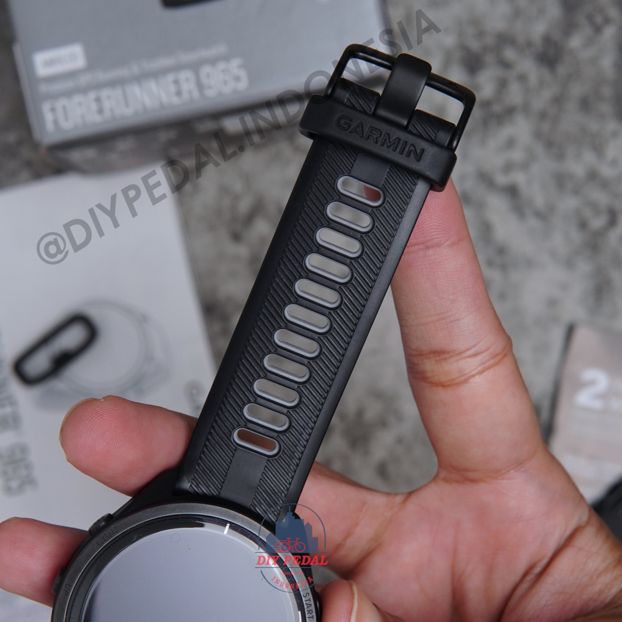 Jual Garmin Forerunner 965 Black, DIY Pedal Indonesia Lokasi Yogyakarta. Pusat Garmin Terbaik se Indonesia.