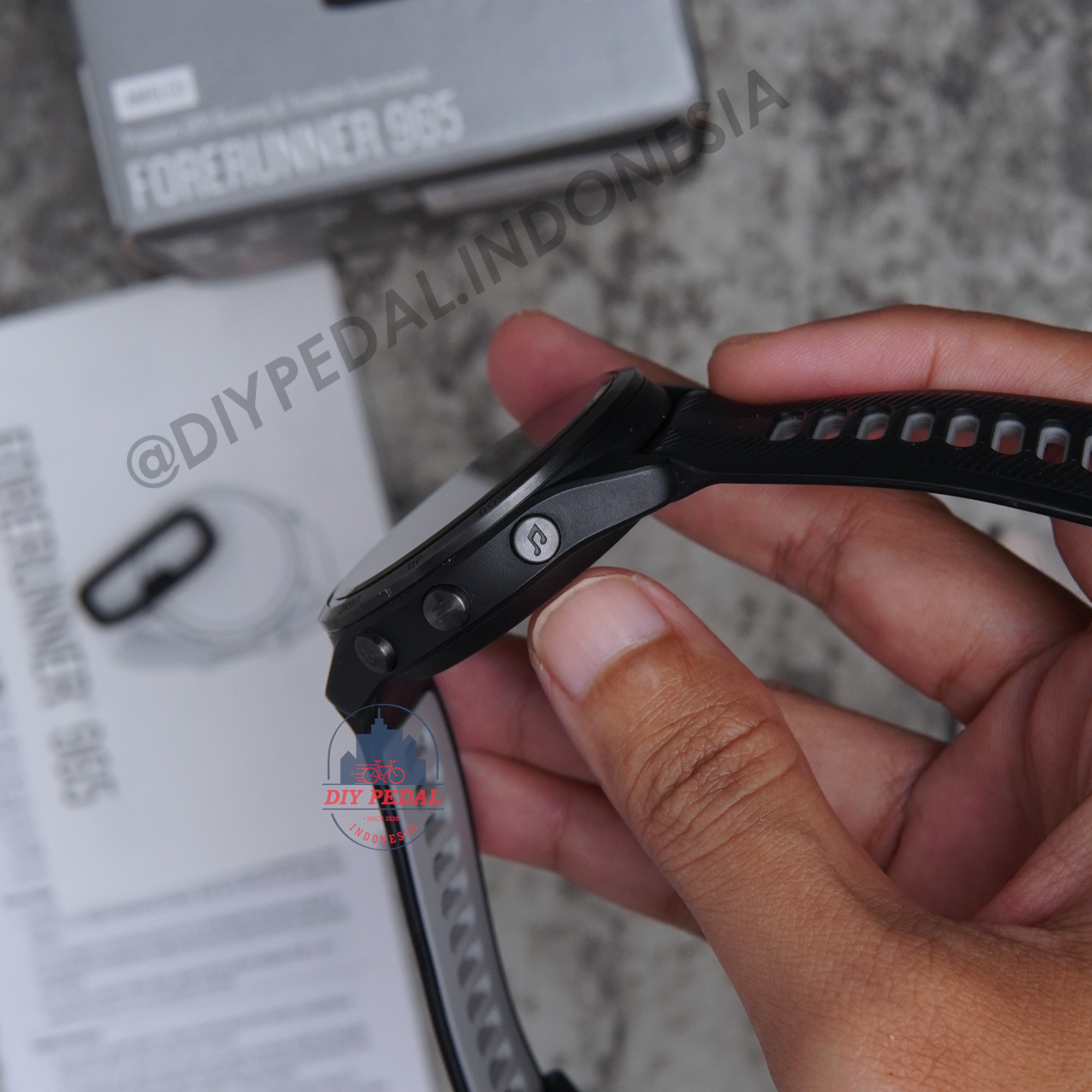 Jual Garmin Forerunner 965 Black, DIY Pedal Indonesia Lokasi Yogyakarta. Pusat Garmin Terbaik se Indonesia.