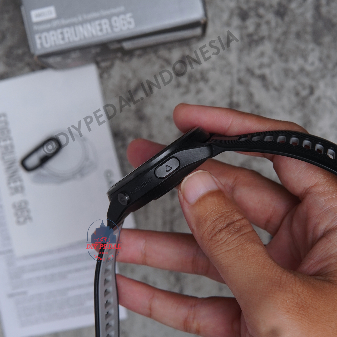 Jual Garmin Forerunner 965 Black, DIY Pedal Indonesia Lokasi Yogyakarta. Pusat Garmin Terbaik se Indonesia.