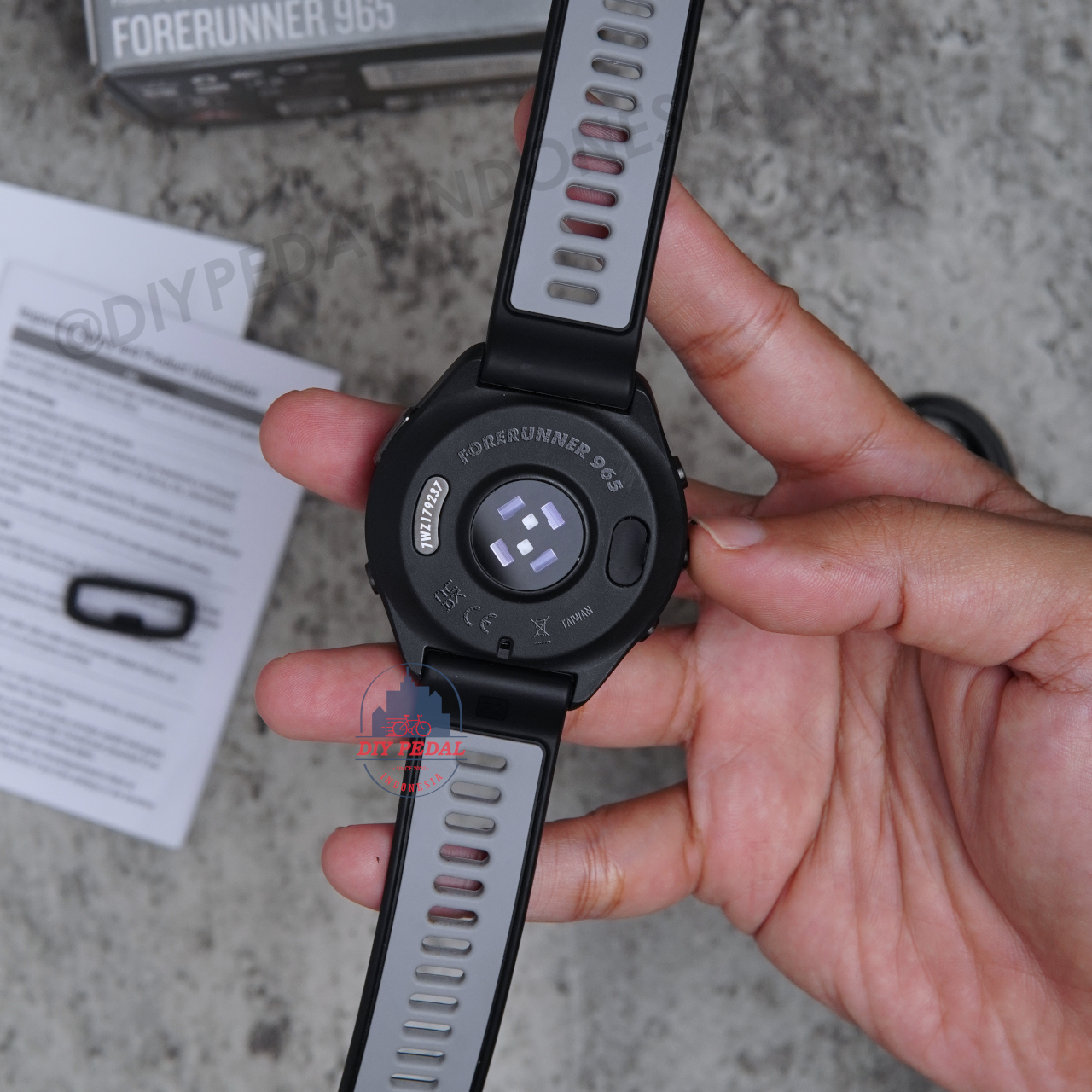 Jual Garmin Forerunner 965 Black, DIY Pedal Indonesia Lokasi Yogyakarta. Pusat Garmin Terbaik se Indonesia.