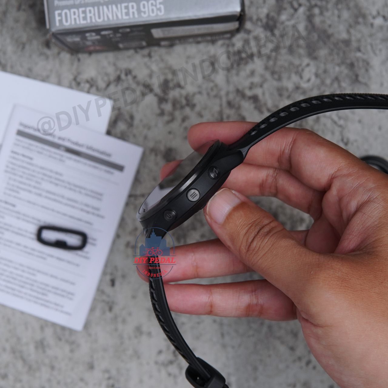 Jual Garmin Forerunner 965 Black, DIY Pedal Indonesia Lokasi Yogyakarta. Pusat Garmin Terbaik se Indonesia.