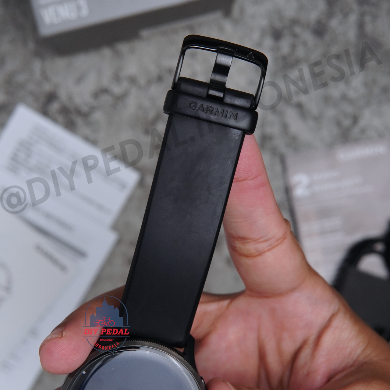 Jual Garmin VENU 3 Hitam, DIY Pedal Indonesia Lokasi Yogyakarta. Pusat Garmin Terbaik se Indonesia.