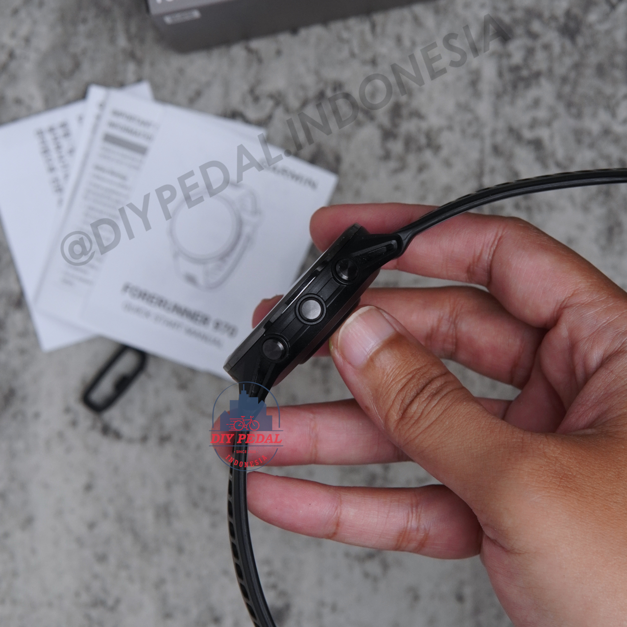 Jual Garmin Forerunner 970 Hitam, DIY Pedal Indonesia Lokasi Yogyakarta. Pusat Garmin Terbaik se Indonesia.