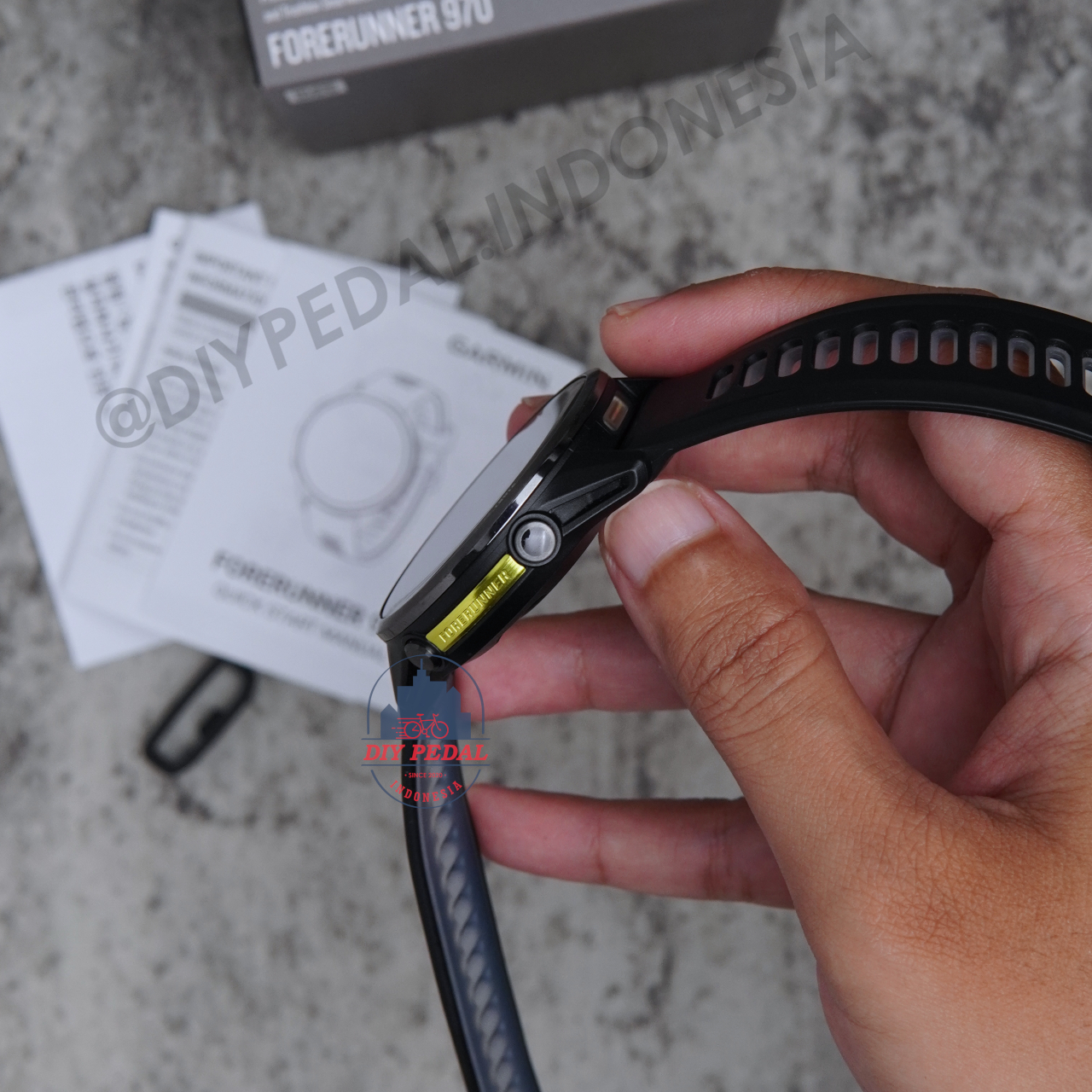 Jual Garmin Forerunner 970 Hitam, DIY Pedal Indonesia Lokasi Yogyakarta. Pusat Garmin Terbaik se Indonesia.