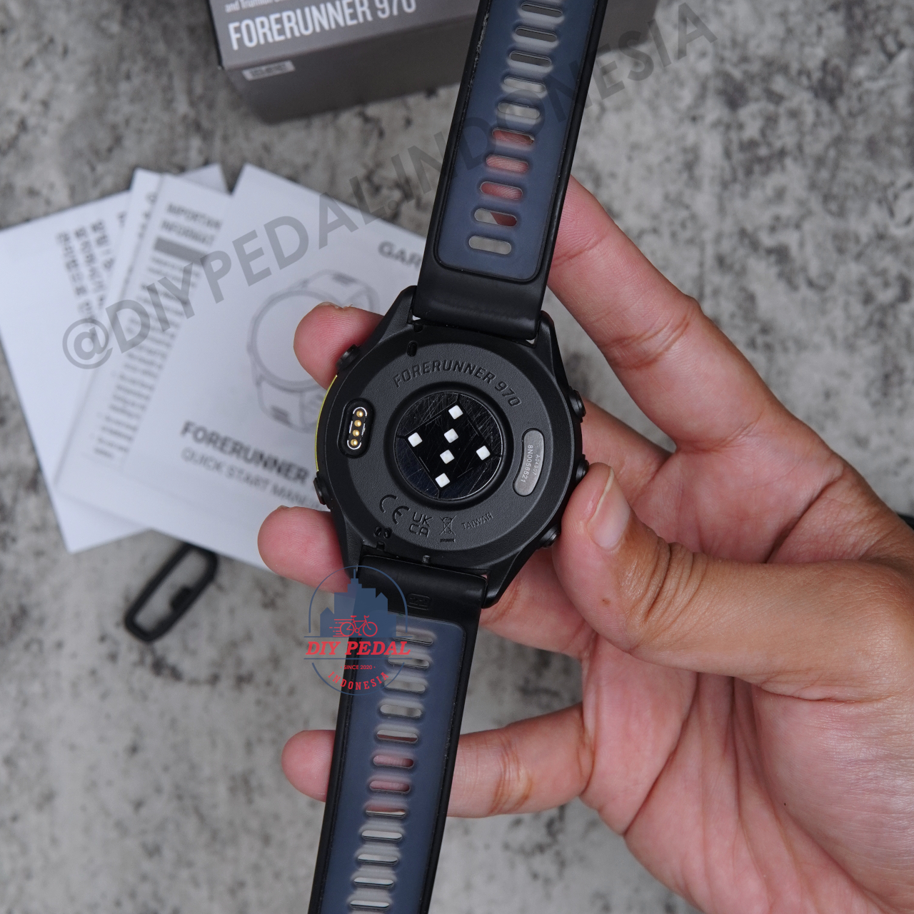 Jual Garmin Forerunner 970 Hitam, DIY Pedal Indonesia Lokasi Yogyakarta. Pusat Garmin Terbaik se Indonesia.