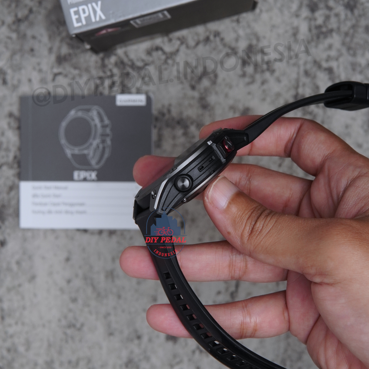 Jual Garmin EPIX 2 Sapphire Carbon Gray, DIY Pedal Indonesia Lokasi Yogyakarta. Pusat Garmin Terbaik se Indonesia.