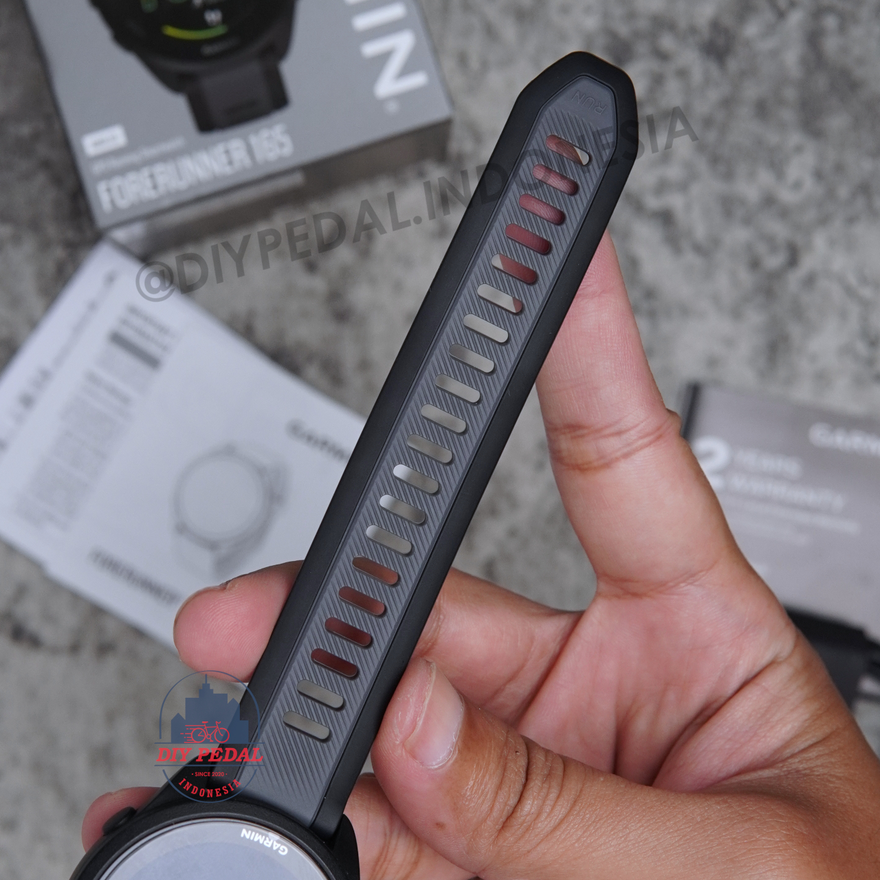 Jual Garmin Forerunner 165 Non Music, DIY Pedal Indonesia Lokasi Yogyakarta. Pusat Garmin Terbaik se Indonesia.