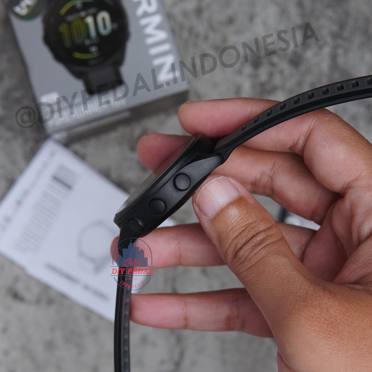 Jual Garmin Forerunner 165 Non Music, DIY Pedal Indonesia Lokasi Yogyakarta. Pusat Garmin Terbaik se Indonesia.