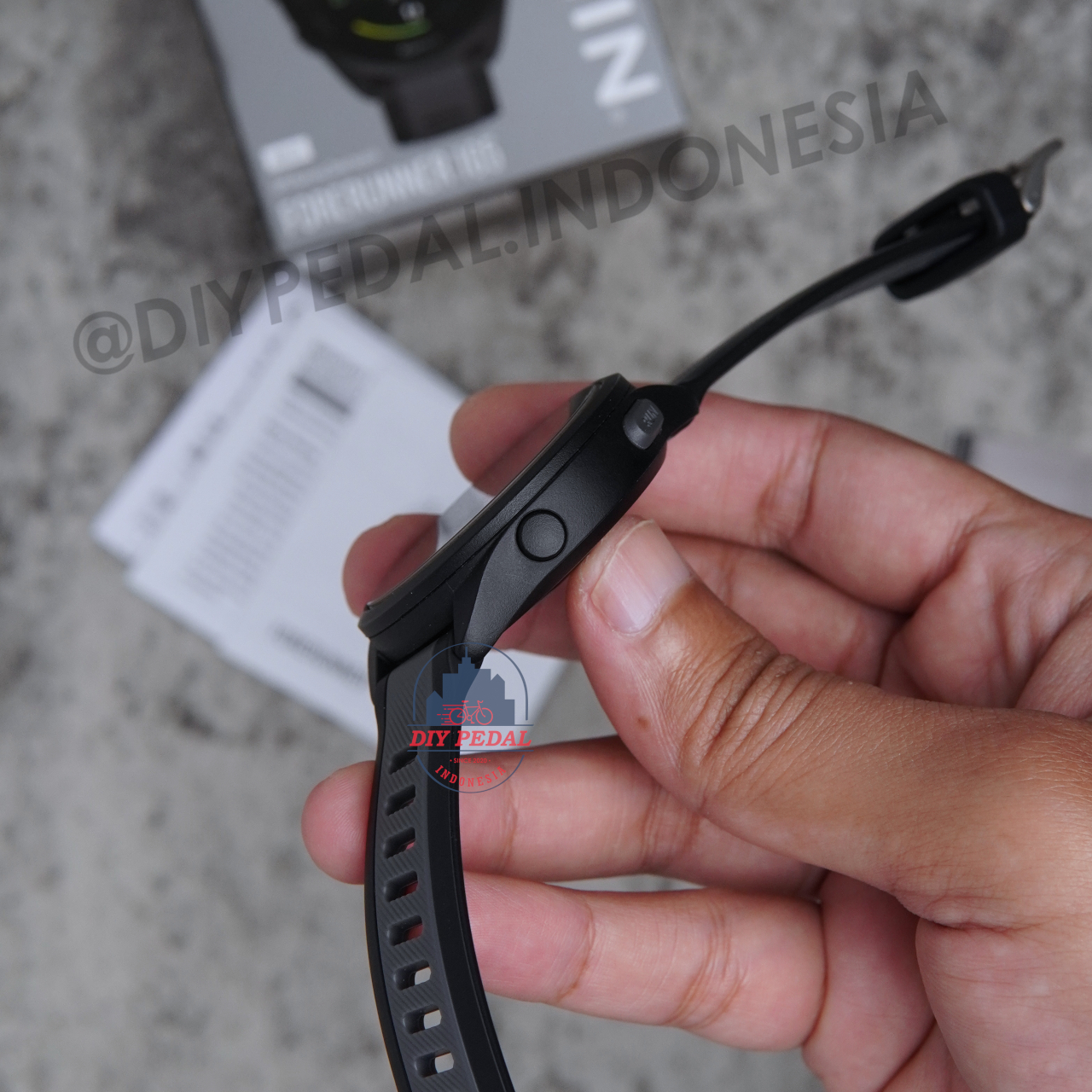 Jual Garmin Forerunner 165 Non Music, DIY Pedal Indonesia Lokasi Yogyakarta. Pusat Garmin Terbaik se Indonesia.