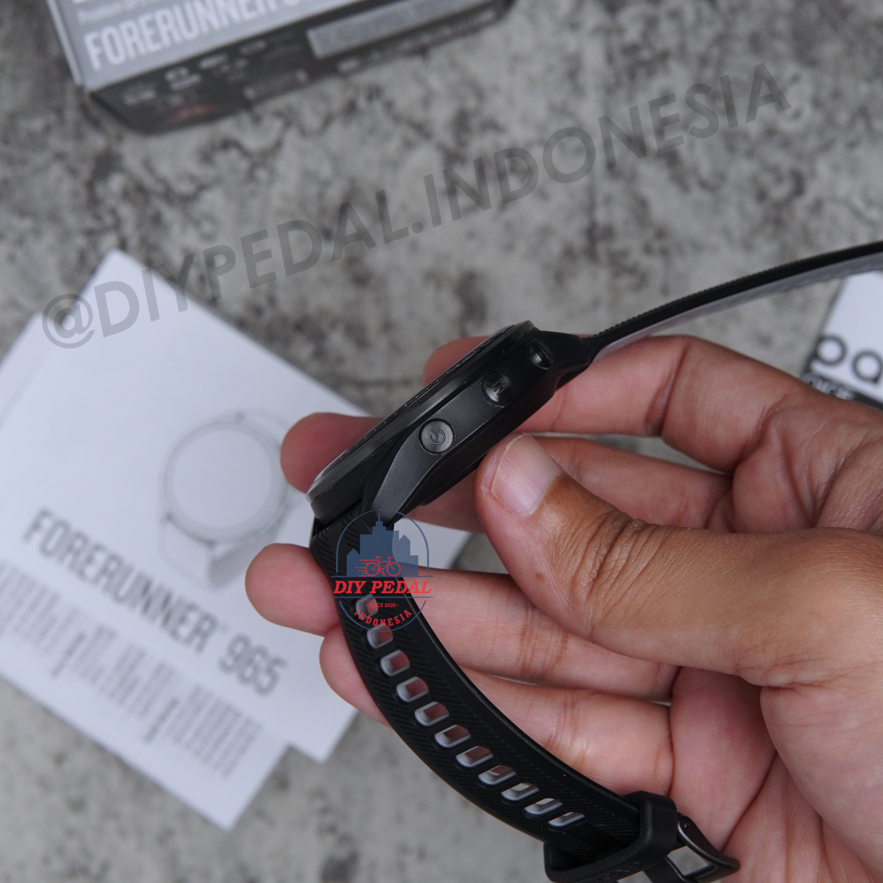Jual Garmin Forerunner 965 Black, DIY Pedal Indonesia Lokasi Yogyakarta. Pusat Garmin Terbaik se Indonesia.