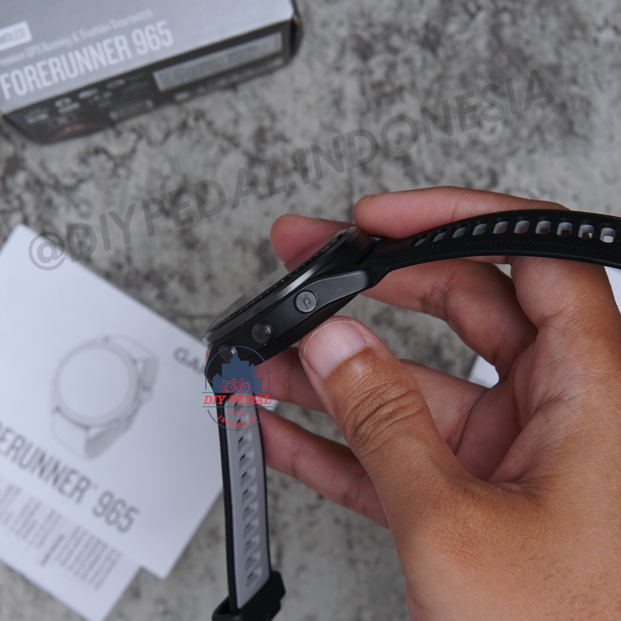 Jual Garmin Forerunner 965 Black, DIY Pedal Indonesia Lokasi Yogyakarta. Pusat Garmin Terbaik se Indonesia.