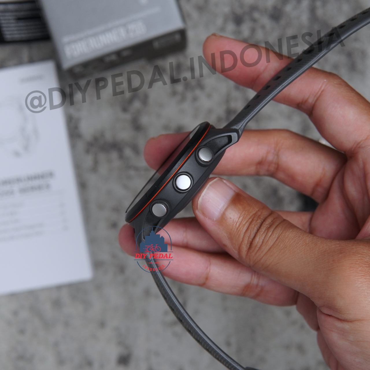 Jual Garmin Forerunner 255 Slate Gray Non Music, DIY Pedal Indonesia Lokasi Yogyakarta. Pusat Garmin Terbaik se Indonesia.